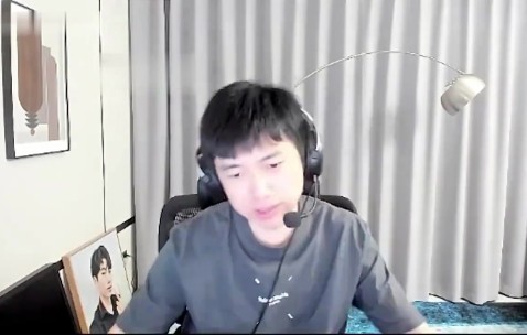 Xinyi：老头杯不参加了，这几届有谁吃到白流量啊？