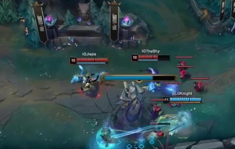 LPL高光时刻：Knight永恩绝不放弃操作的机会