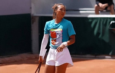 郑钦文法网首轮比赛时间地点敲定！与世界第一共享同一球场