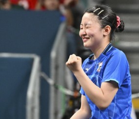 世乒赛综述：张本美和险胜金琴英晋级16强，雨果击败格拉斯门科