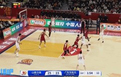 轮番扣！广东连续出现失误 迪亚洛转换双手暴扣&法耶单手劈扣！