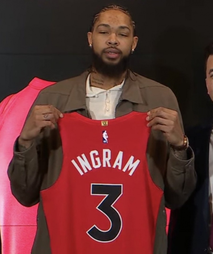 坦普尔:英格拉姆训练很努力 他中距离很准&传球也被低估