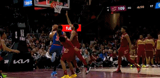 阿伦谈大帽唐斯：我被队友们团团围住 我们都在欢呼尖叫&兴奋不已