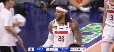 官方:莫兰德对上海球队席做侮辱手势罚款3万元💸杜锋罚款2万元