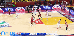 黄雀在后！周琦一路追防 起身大帽扇飞布兰登-古德温上篮