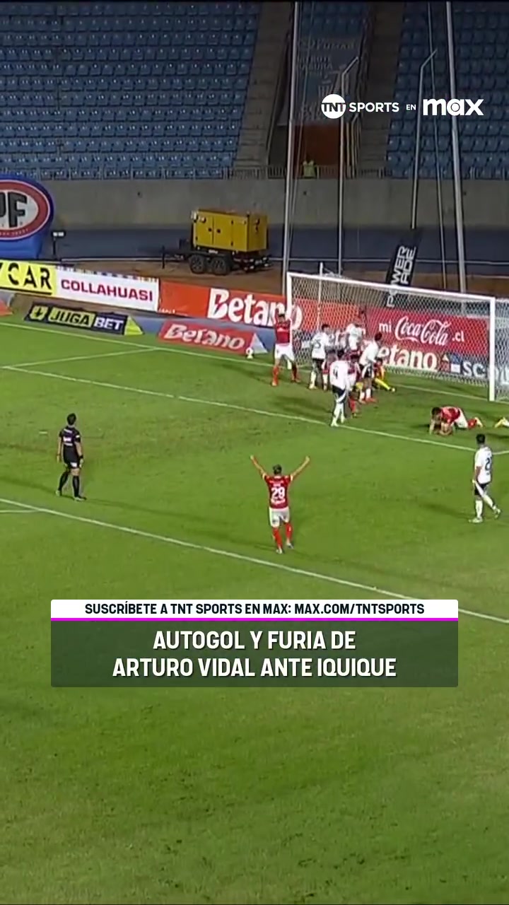 离谱！38岁比达尔踢飞点球+头球乌龙，恼羞成怒与自家门将大吵